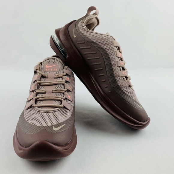 NWB Womens Nike Air Max Axis Athletic Running - Picture 6 of 8